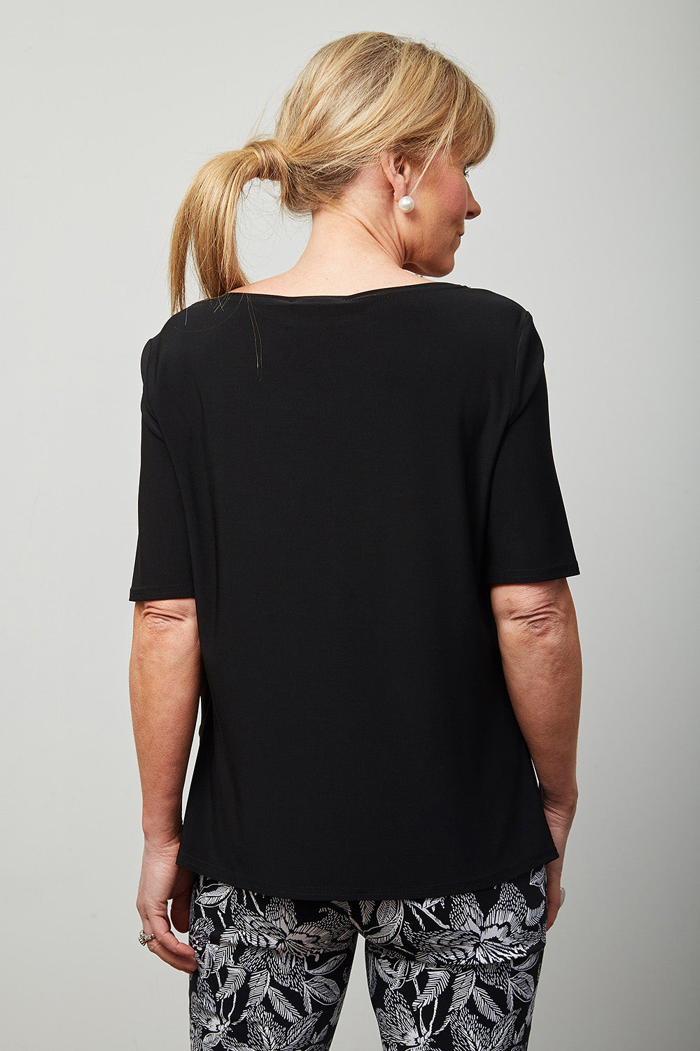 Joseph Ribkoff Masterful Cut Top