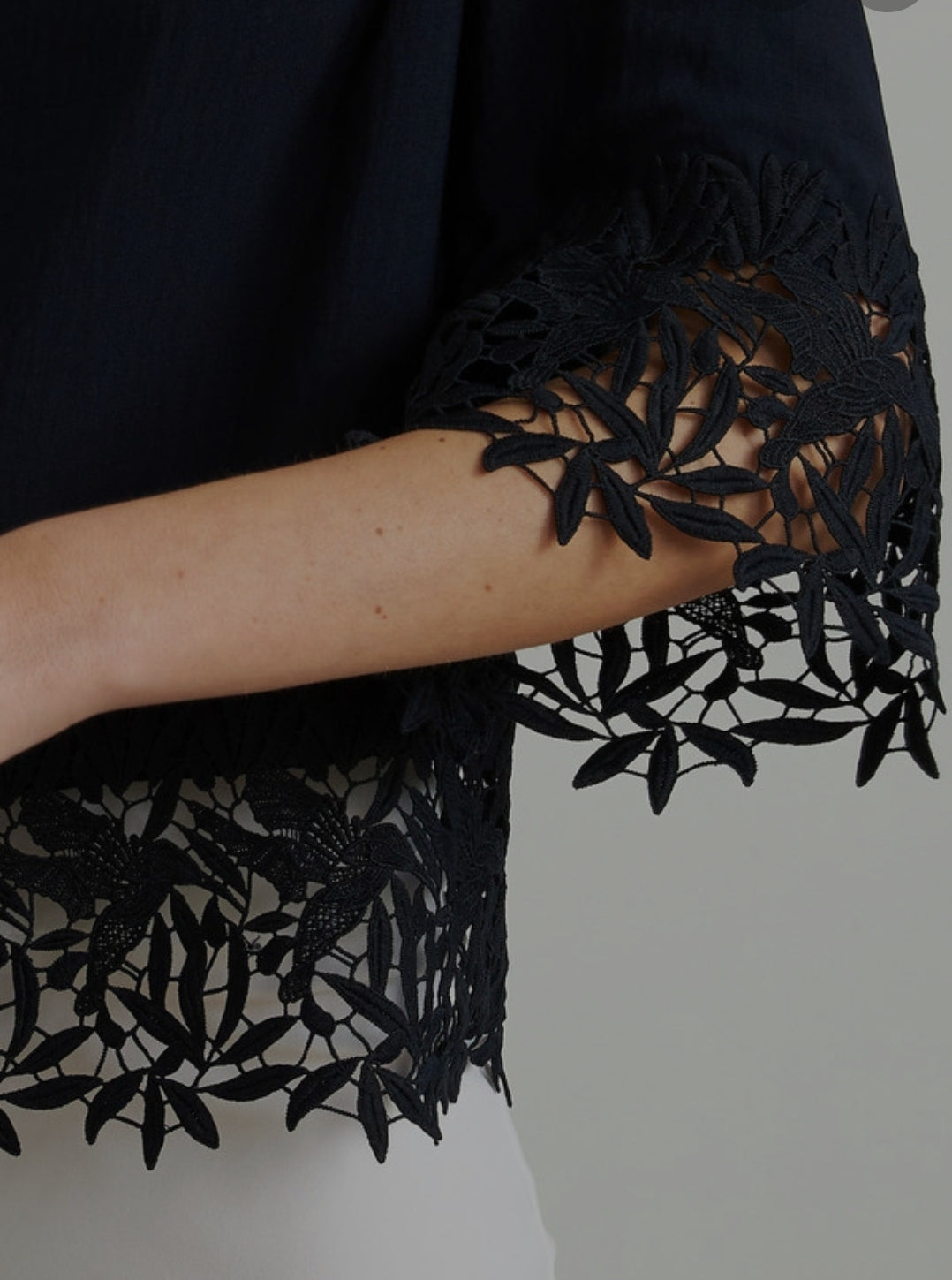 Joseph Ribkoff Hem Design Top