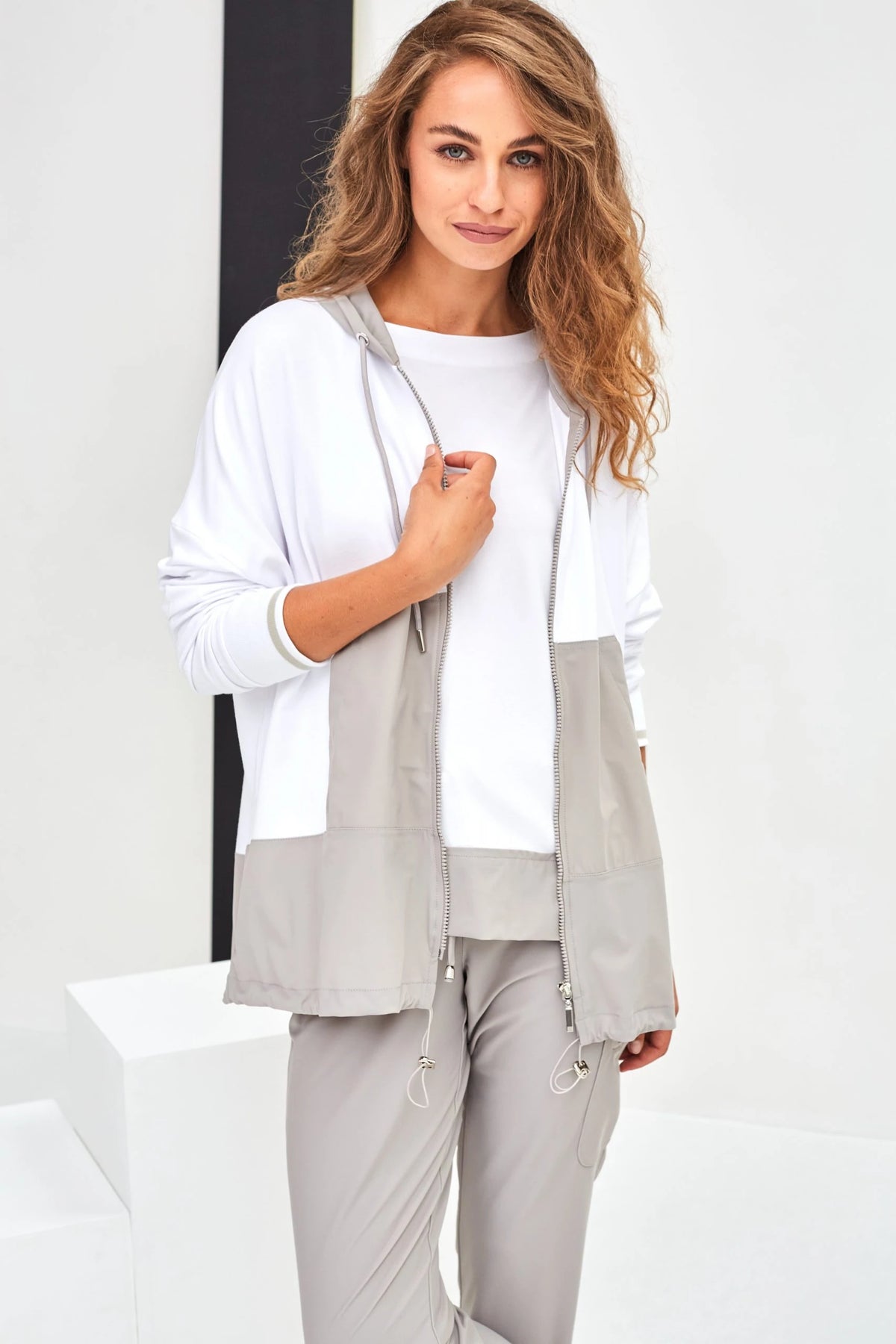 Naya Tshirt With Contrast Hemband