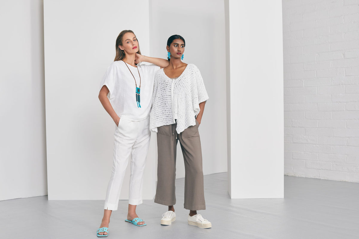 Naya White V-Neck Square Knit